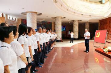 追尋紅色足跡 傳承革命精神