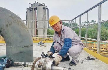 黨建引領(lǐng)促發(fā)展系列報道三 | 堅守一顆初心 綻放一片光芒